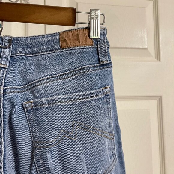 Max Studio Womens Medium Wash High Rise Distressed Cuff Cropped Tapered Jeans 6 - Picture 5 of 10